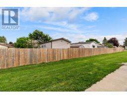 18 DEVON DRIVE - 43