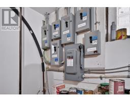 298 HYMAN STREET - 31