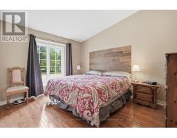 64 - 1241 HAMILTON ROAD - 17
