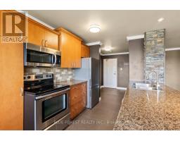 608 - 1600 ADELAIDE STREET N - 16