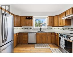 796 VISCOUNT ROAD - 17