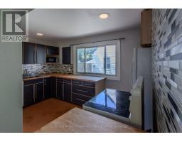 117 WALNUT AVENUE S - 11