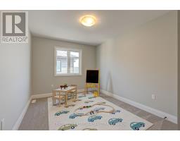 106 MAPLEDENE LANE - 28