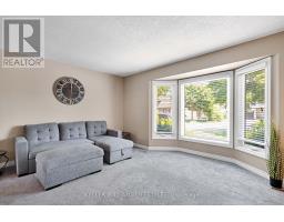 115 ACORN CRESCENT - 6