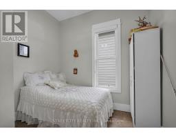 7 MYRTLE STREET - 7
