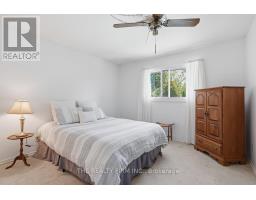 52 MAXWELL CRESCENT - 21