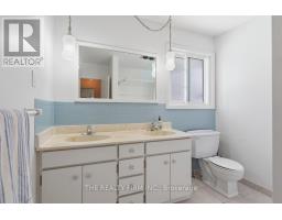 52 MAXWELL CRESCENT - 28