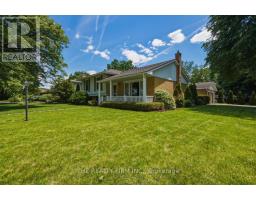 52 MAXWELL CRESCENT - 3