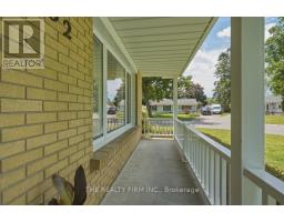 52 MAXWELL CRESCENT - 8