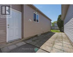 315 SIMPSON CRESCENT - 38