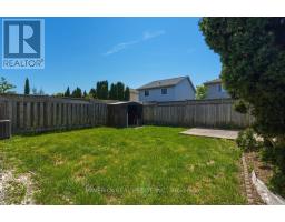 315 SIMPSON CRESCENT - 40