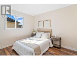 754 HEDGEROW PLACE - 29