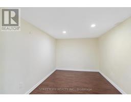 754 HEDGEROW PLACE - 37