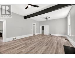 523 DUFFERIN AVENUE - 13