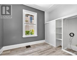 523 DUFFERIN AVENUE - 25