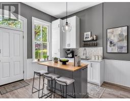 523 DUFFERIN AVENUE - 29