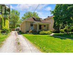 523 DUFFERIN AVENUE - 3