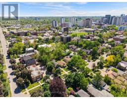 523 DUFFERIN AVENUE - 41