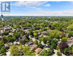 523 DUFFERIN AVENUE - 43