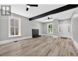 523 DUFFERIN AVENUE - 8