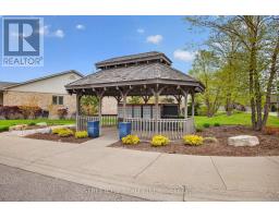 21 - 2100 DENVIEW AVENUE - 40