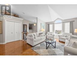 4 OAKWOOD COURT - 11
