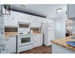 216 - 300 EVERGLADE CRESCENT - 12