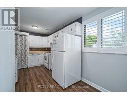 216 - 300 EVERGLADE CRESCENT - 14