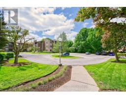 216 - 300 EVERGLADE CRESCENT - 26