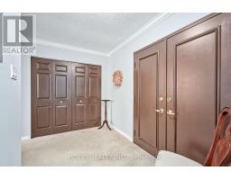 216 - 300 EVERGLADE CRESCENT - 5