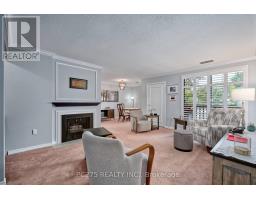 216 - 300 EVERGLADE CRESCENT - 7