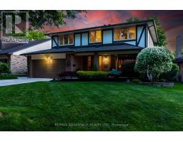 11 FARMINGTON CRESCENT - 45