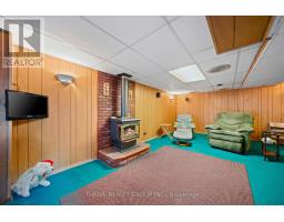 6 SOUTHWOOD CRESCENT - 22
