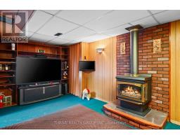 6 SOUTHWOOD CRESCENT - 23