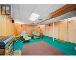 6 SOUTHWOOD CRESCENT - 24