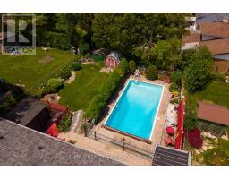 6 SOUTHWOOD CRESCENT - 33