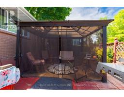 6 SOUTHWOOD CRESCENT - 40