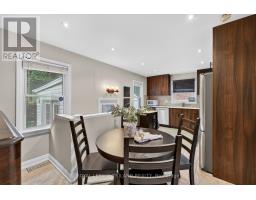 706 VICTORIA STREET - 11