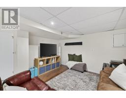 706 VICTORIA STREET - 24