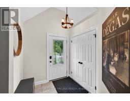 706 VICTORIA STREET - 4
