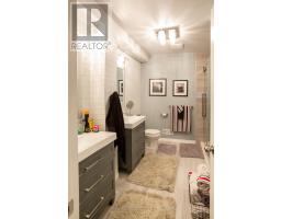 6 PRINCE ALBERT STREET - 23