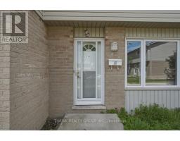 40 - 1095 JALNA BOULEVARD - 4