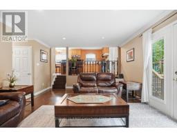 27 TUMBLEWEED CRESCENT - 16
