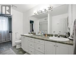 27 TUMBLEWEED CRESCENT - 27