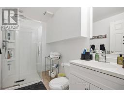 27 TUMBLEWEED CRESCENT - 32