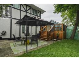27 TUMBLEWEED CRESCENT - 44