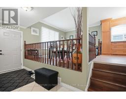27 TUMBLEWEED CRESCENT - 8