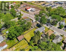 1068 MARGARET STREET - 40