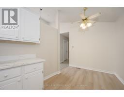 51 - 50 FIDDLERS GREEN ROAD - 15