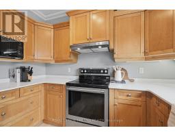 32 WINGREEN LANE - 13